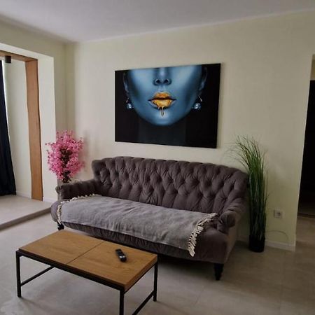 University Apartment บายามาเร ภายนอก รูปภาพ