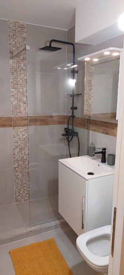 University Apartment บายามาเร ภายนอก รูปภาพ